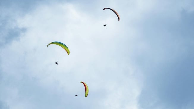 Aero Sport: Liburan Keluarga di Langit yang Menyenangkan