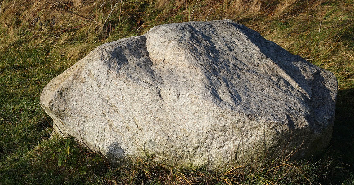 Menghadapi Batu Keras di Dalam Hati: Melangkah Menuju Kebebasan