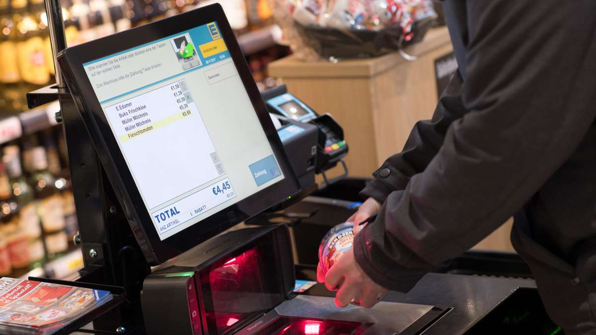 Kritik Pelanggan pada Sistem Kasir Swakayan